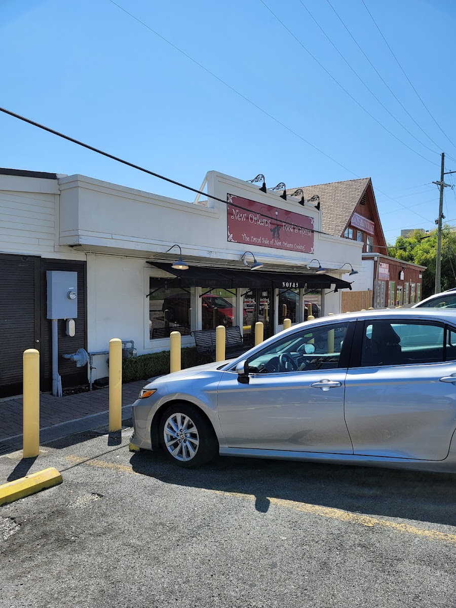 R & O Restaurant